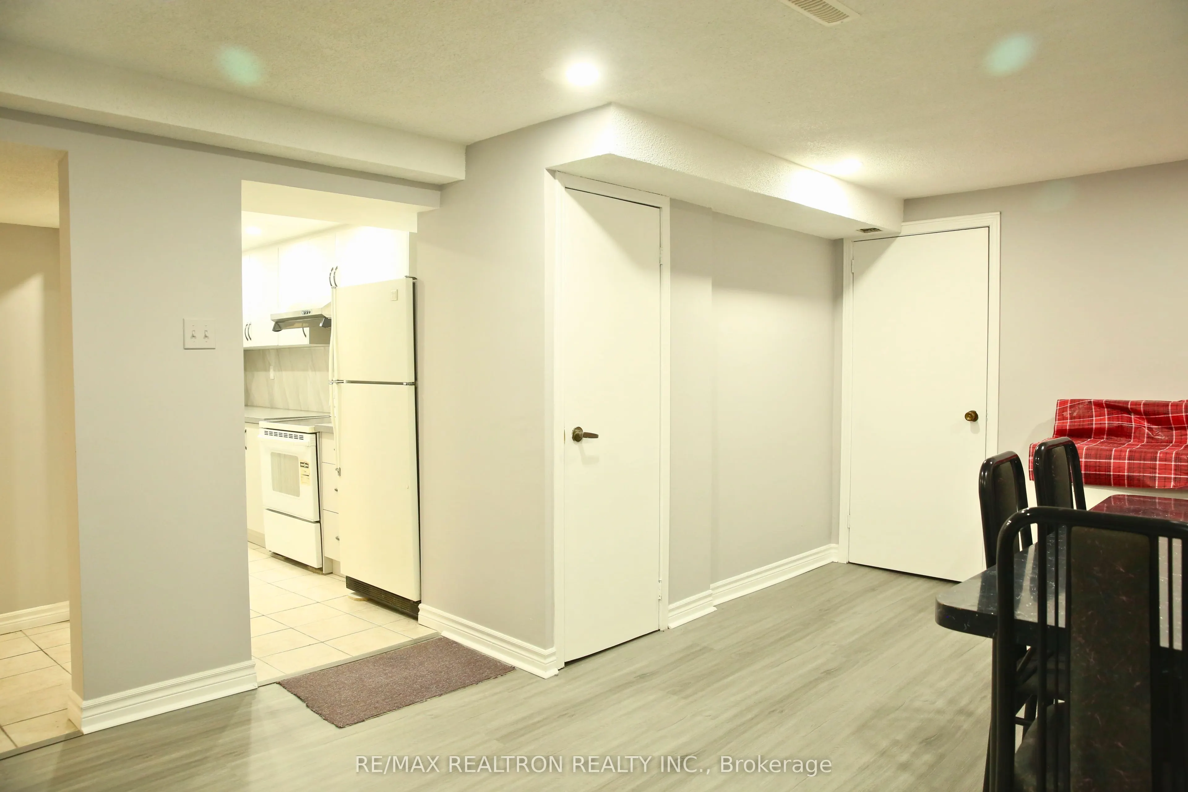 5 Braymore Boulevard