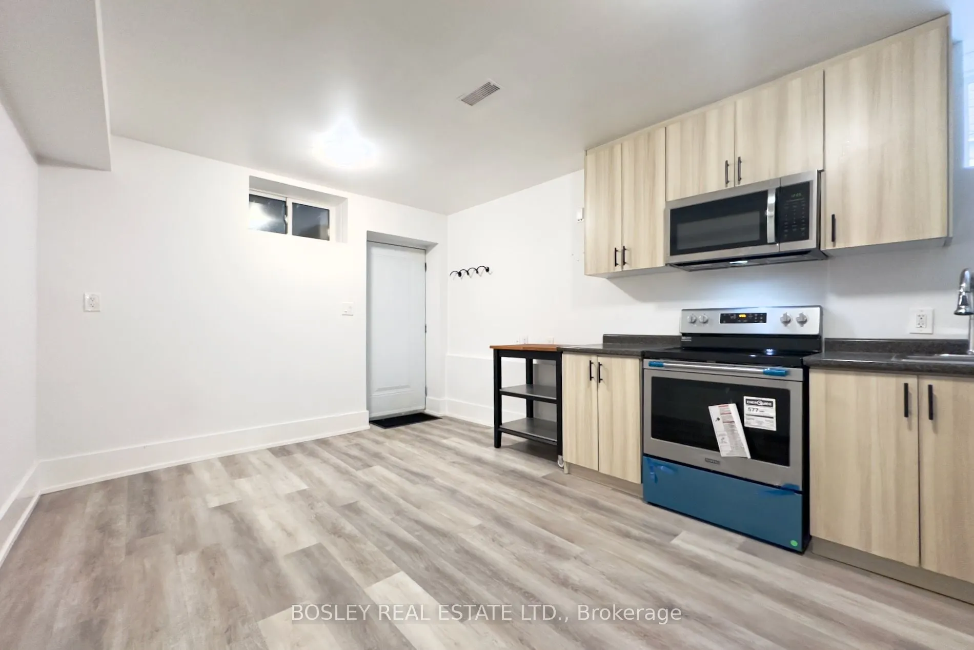 33 Lawlor Avenue, #Lower