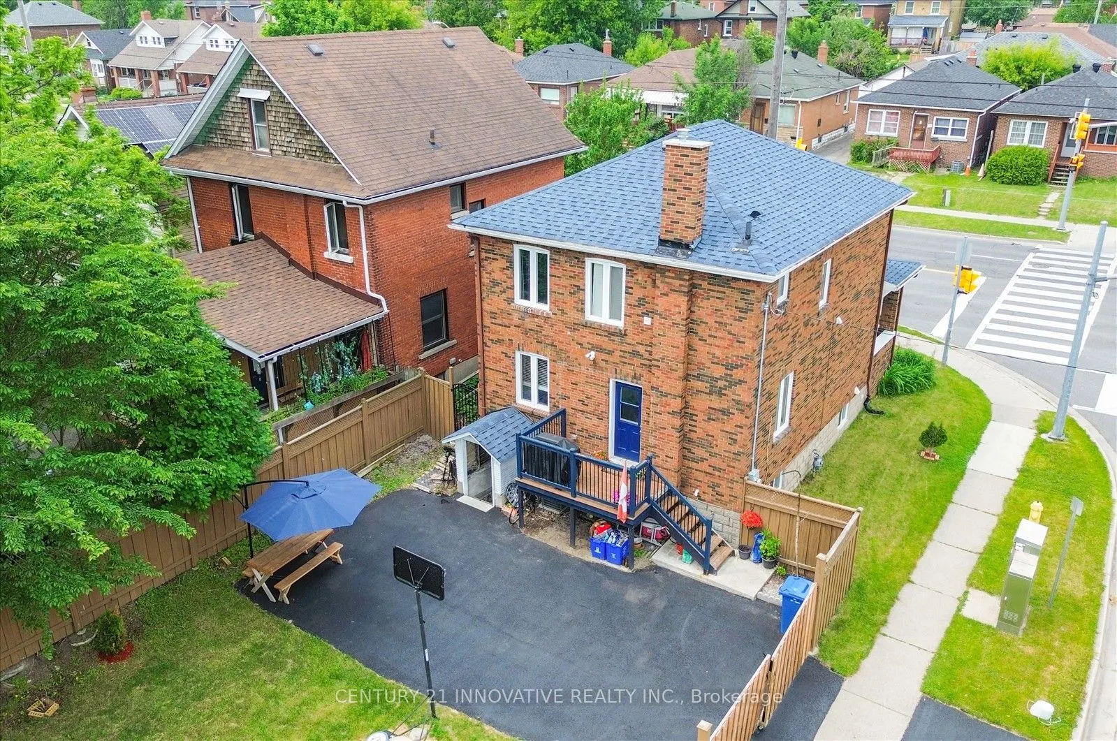 183 Ritson Road S