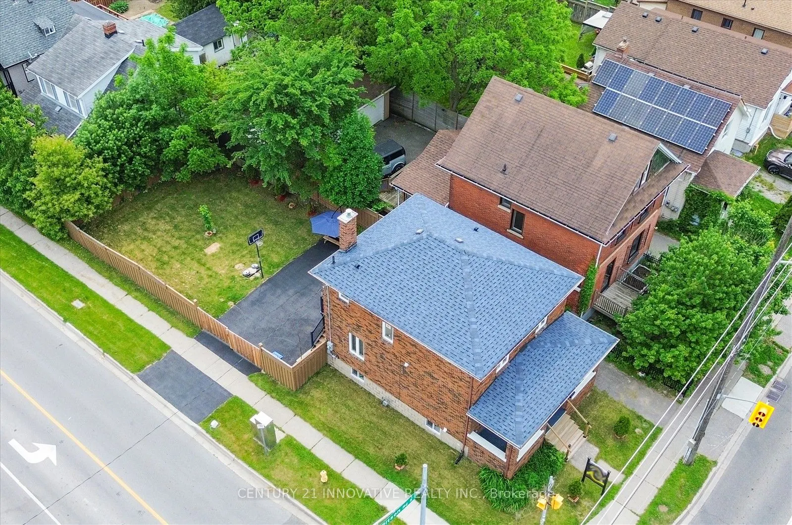 183 Ritson Road S