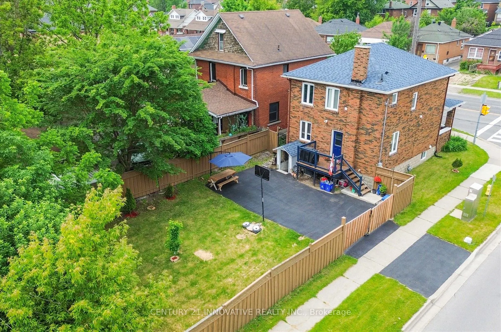 183 Ritson Road S