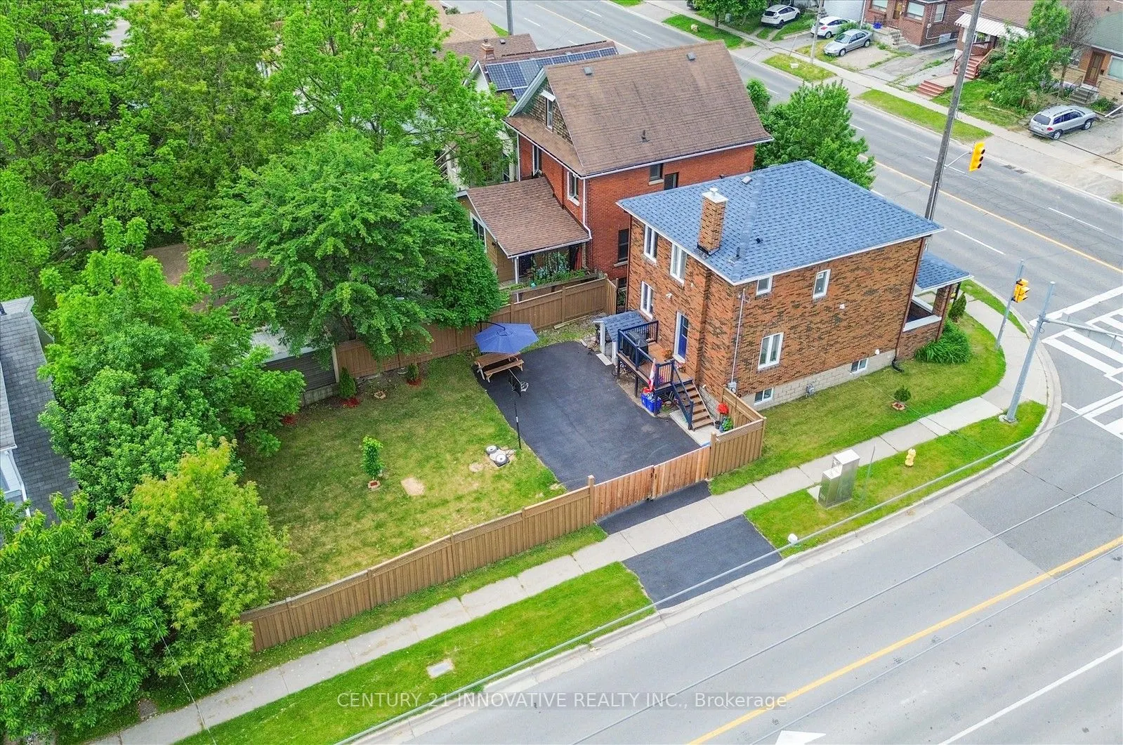 183 Ritson Road S