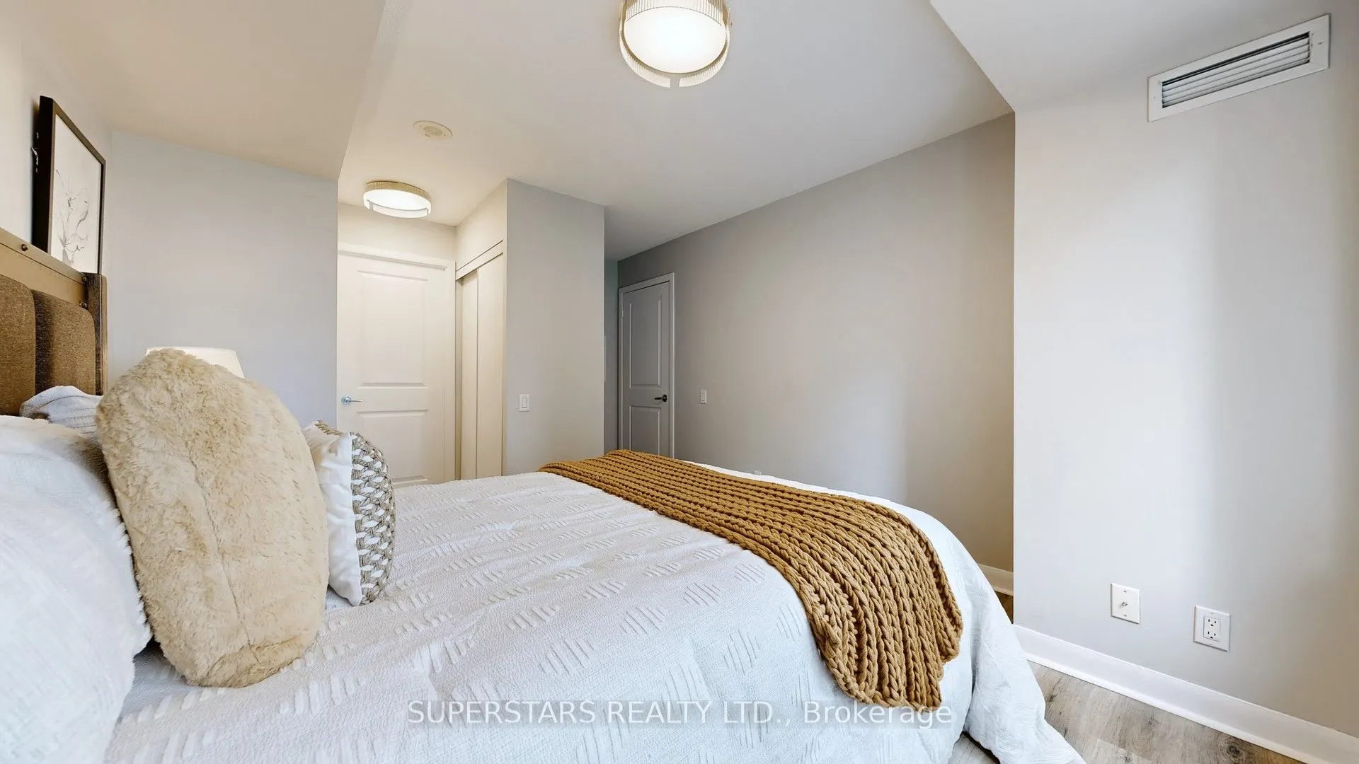 25 Town Centre Court, #1608
