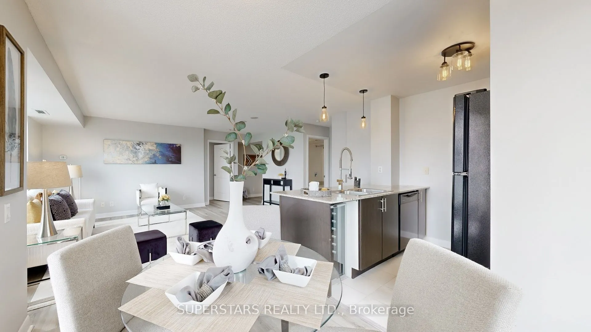 25 Town Centre Court, #1608