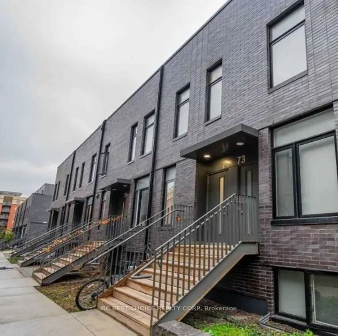 1760 Simcoe Street N, #74