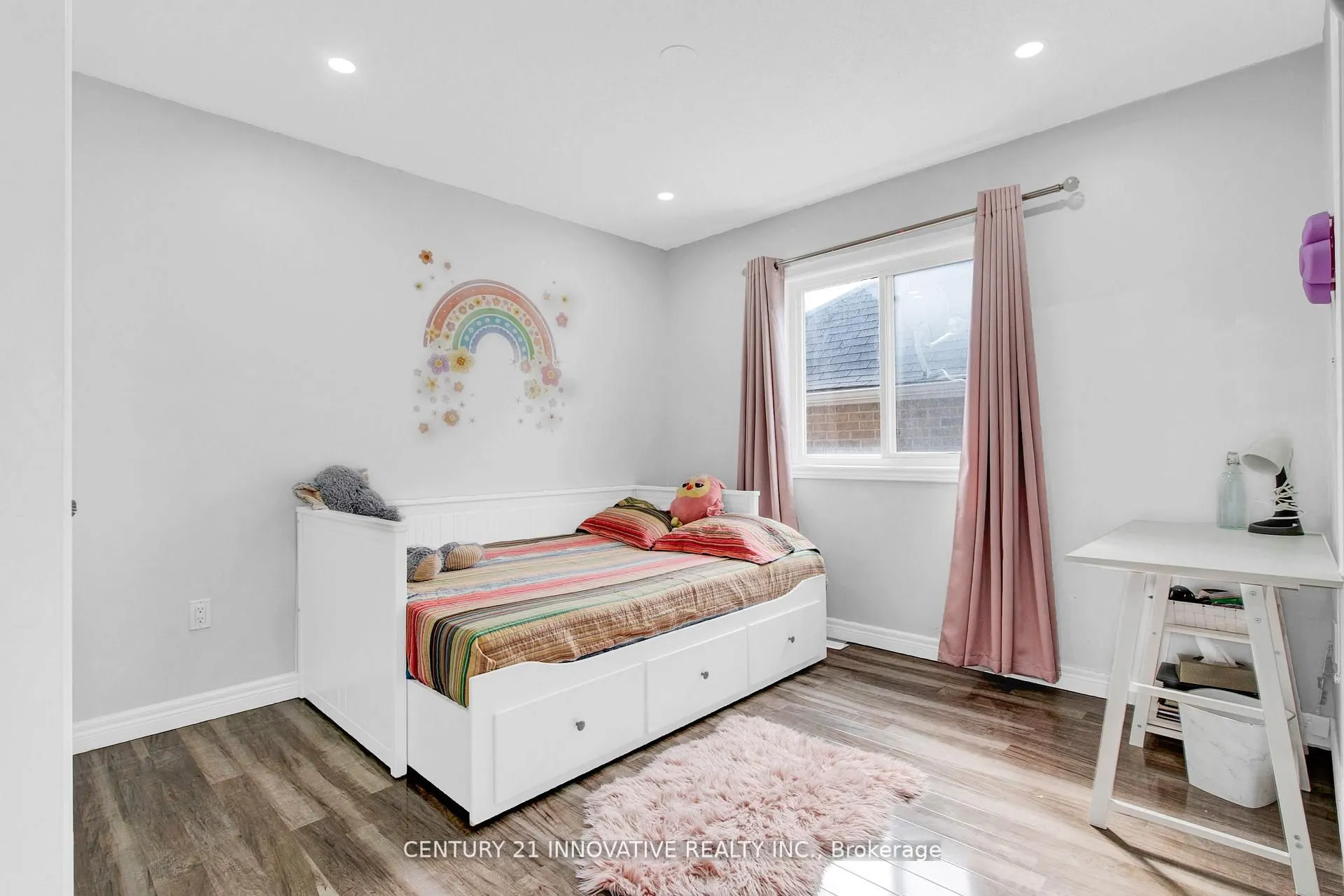 17 Arfield Avenue