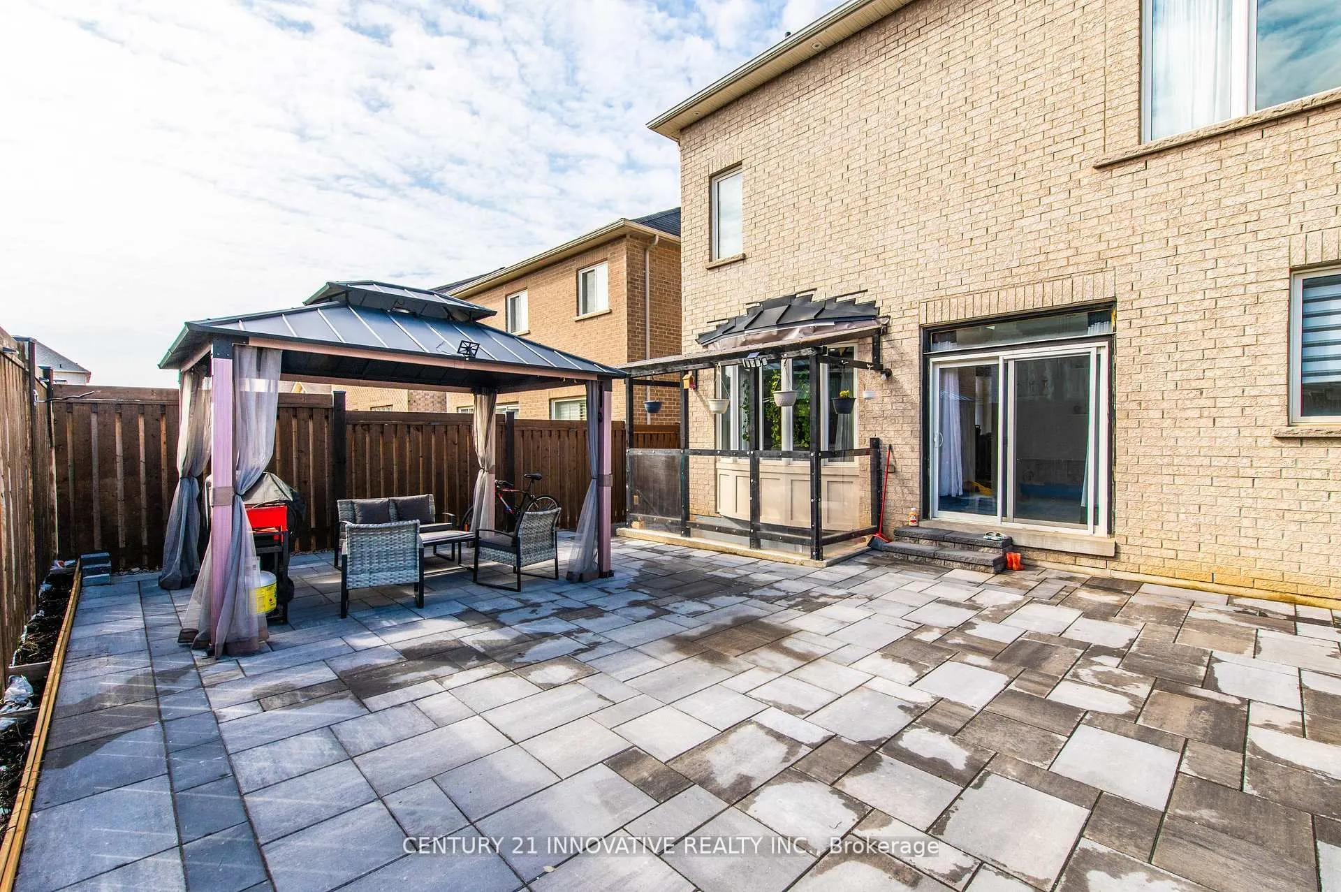 17 Arfield Avenue