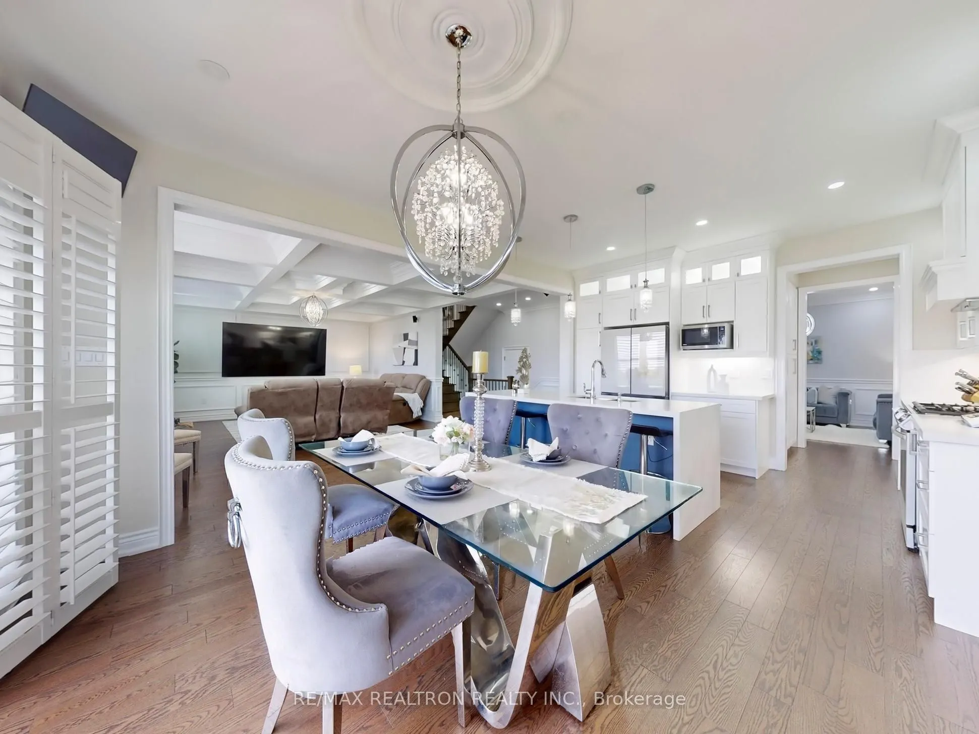 27 Yacht Drive