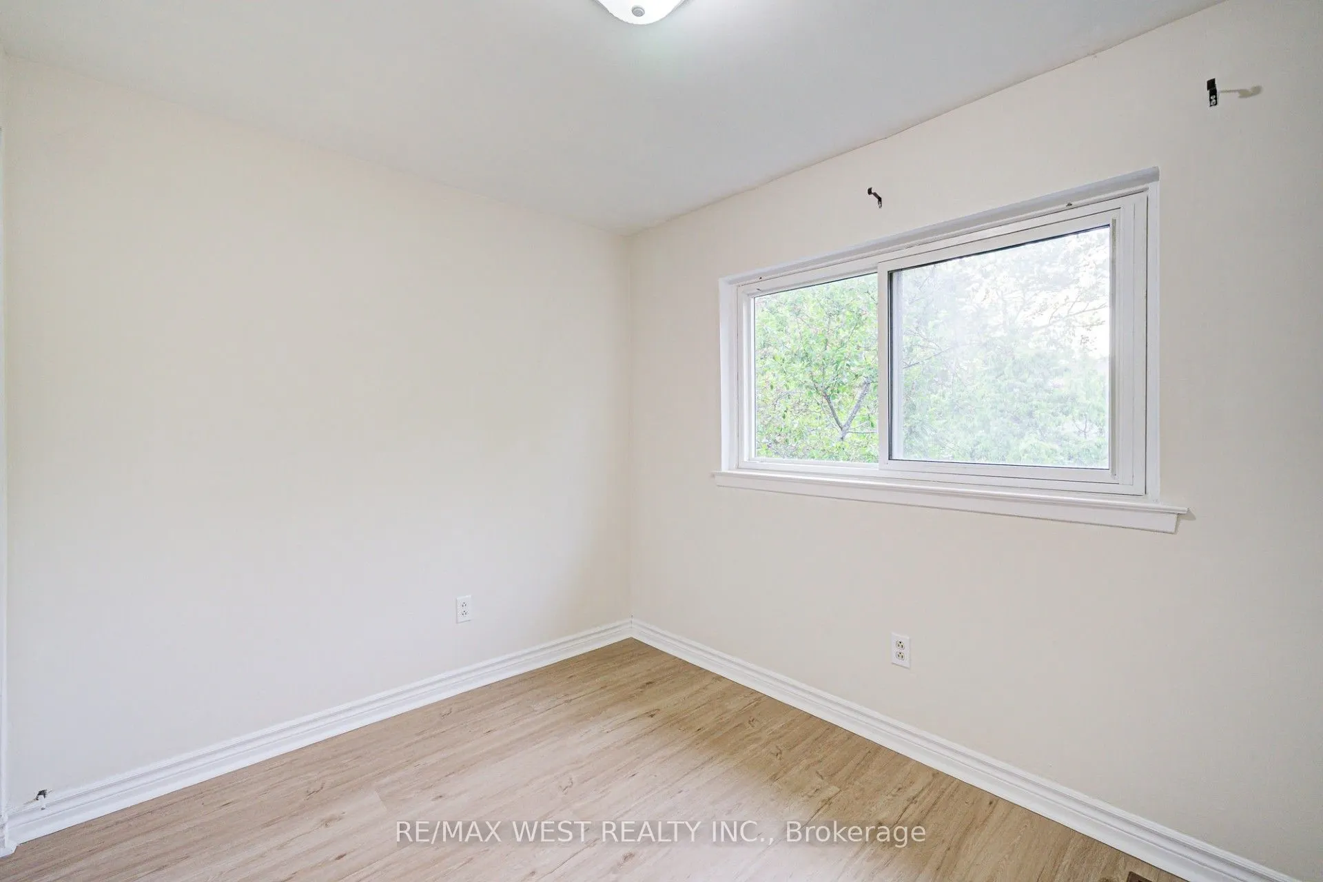 52 Burkwood Crescent
