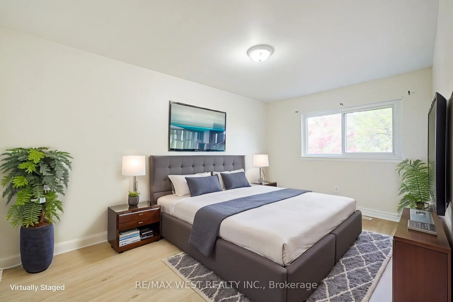 52 Burkwood Crescent