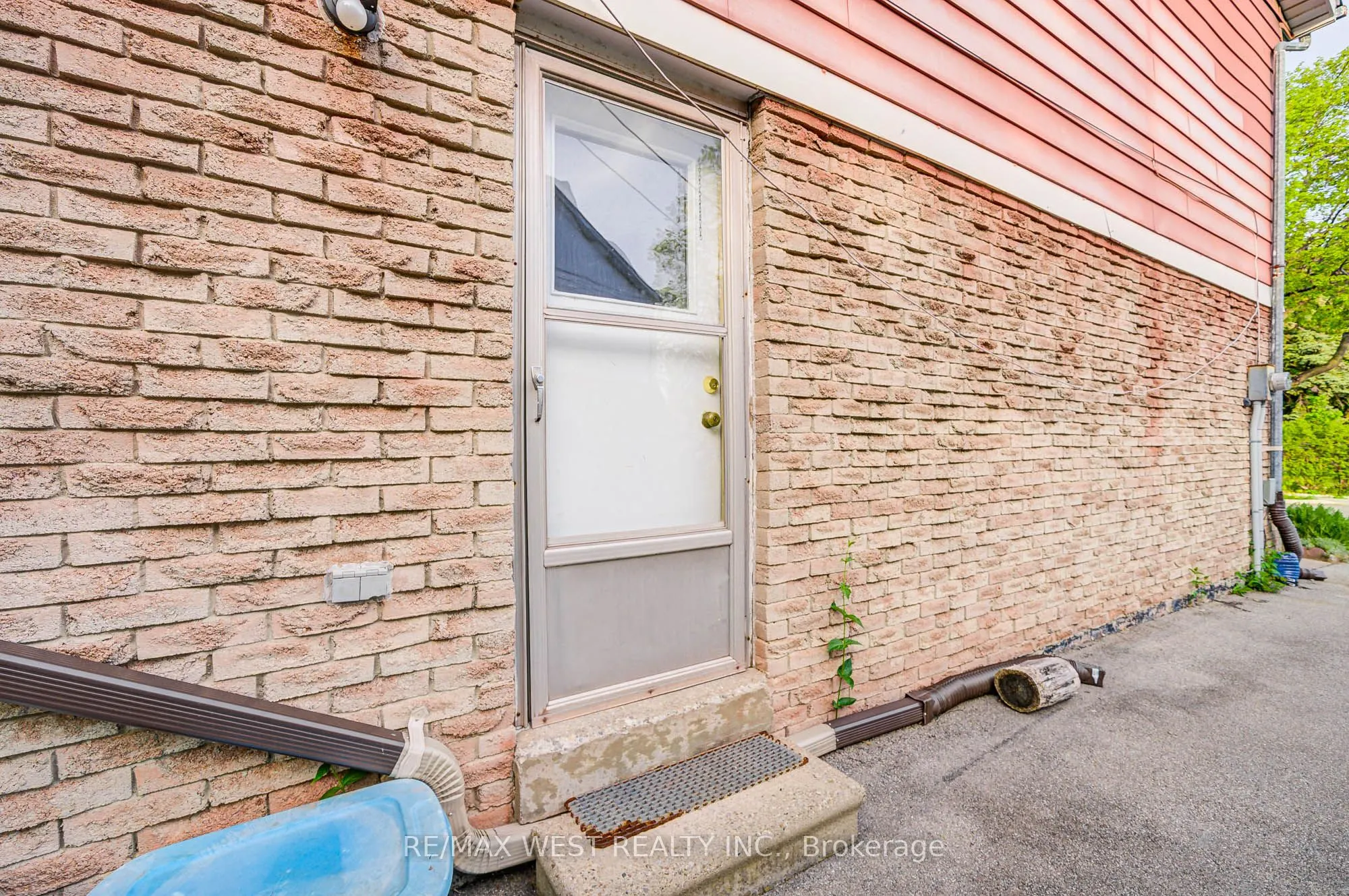 52 Burkwood Crescent