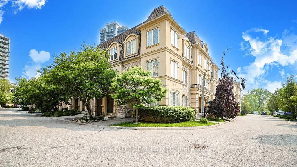1250 St Martins Drive, #79
