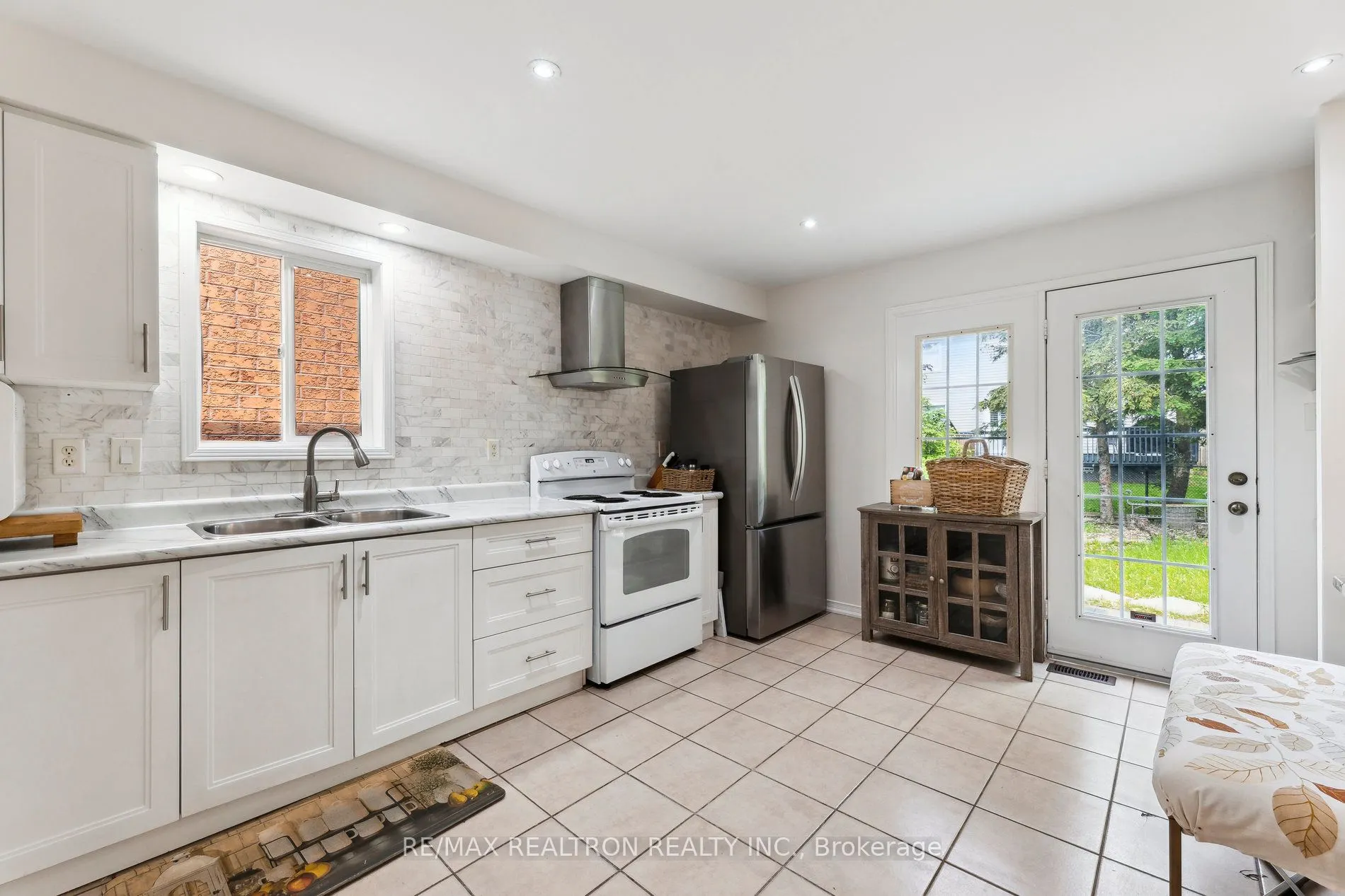 135 Mcsweeney Crescent