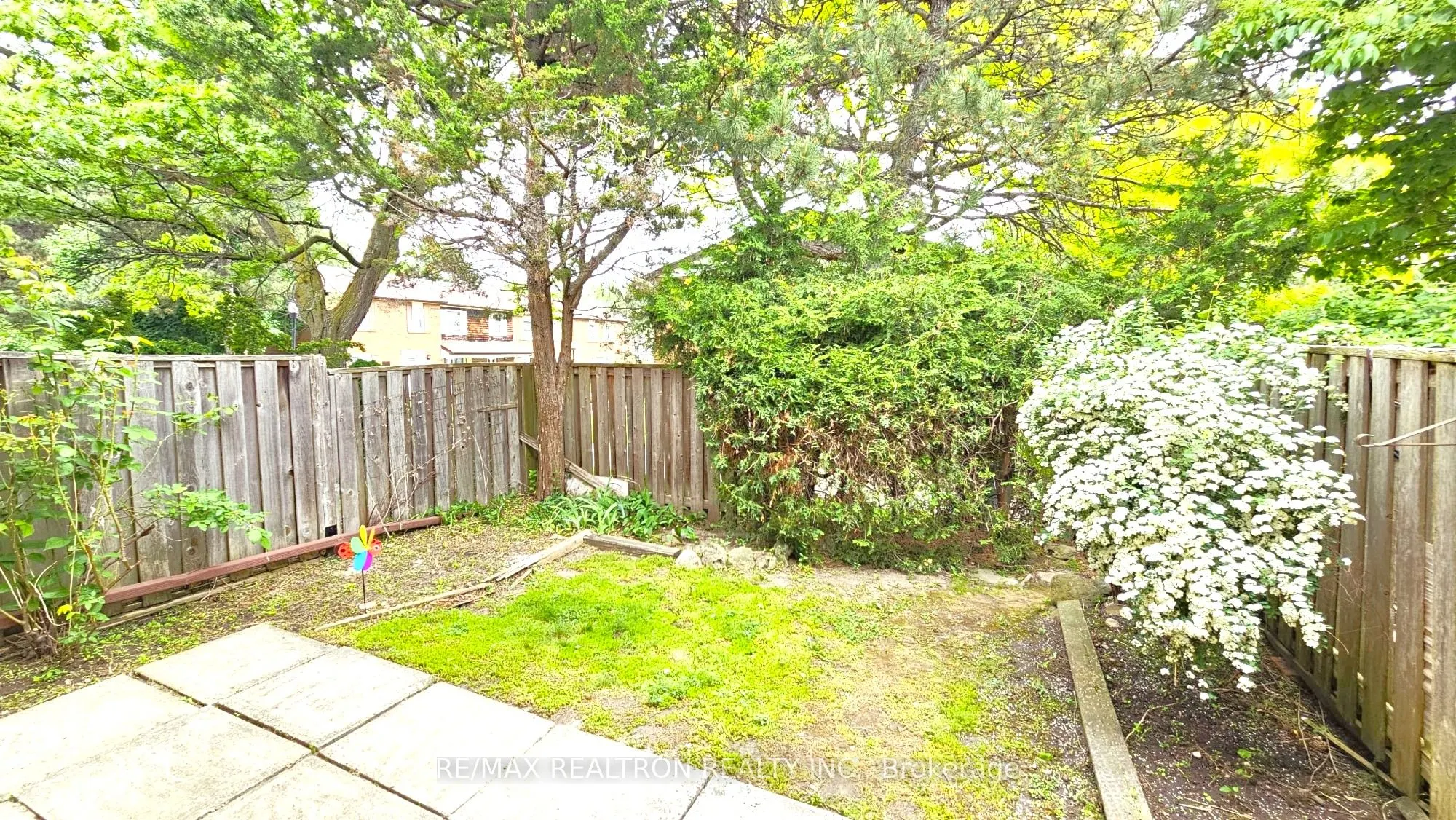 15 Brimwood Boulevard, #27