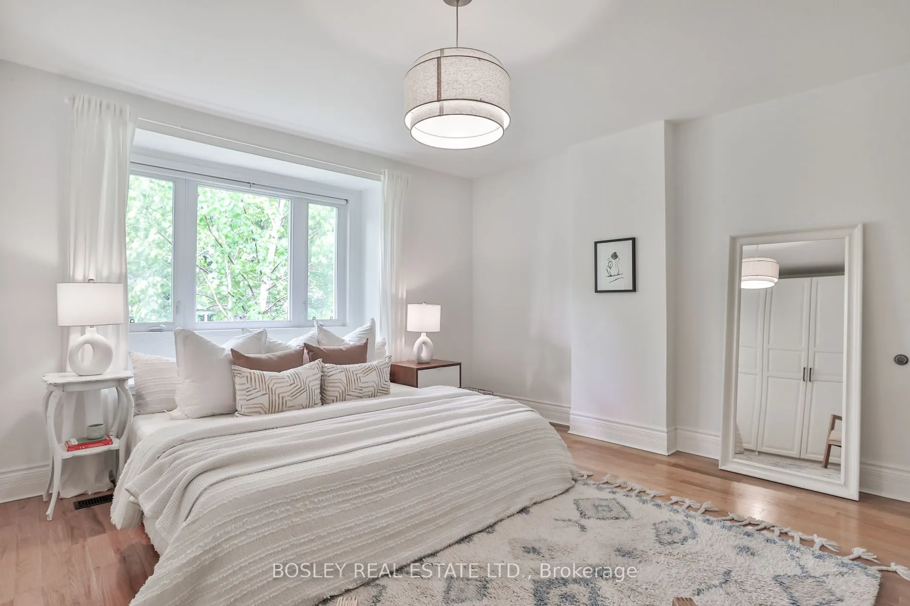 9 Prust Avenue
