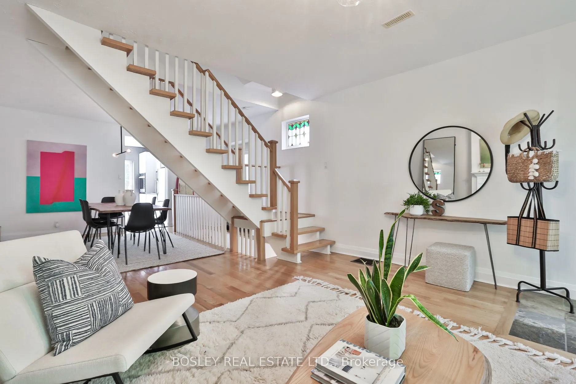 9 Prust Avenue