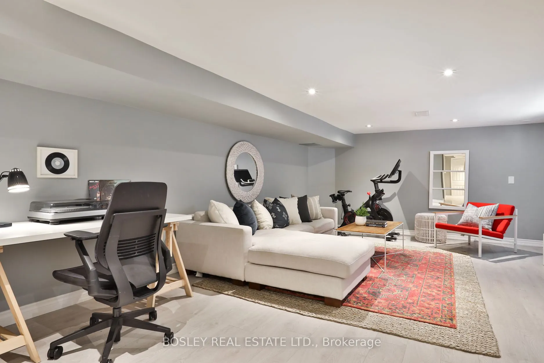 9 Prust Avenue