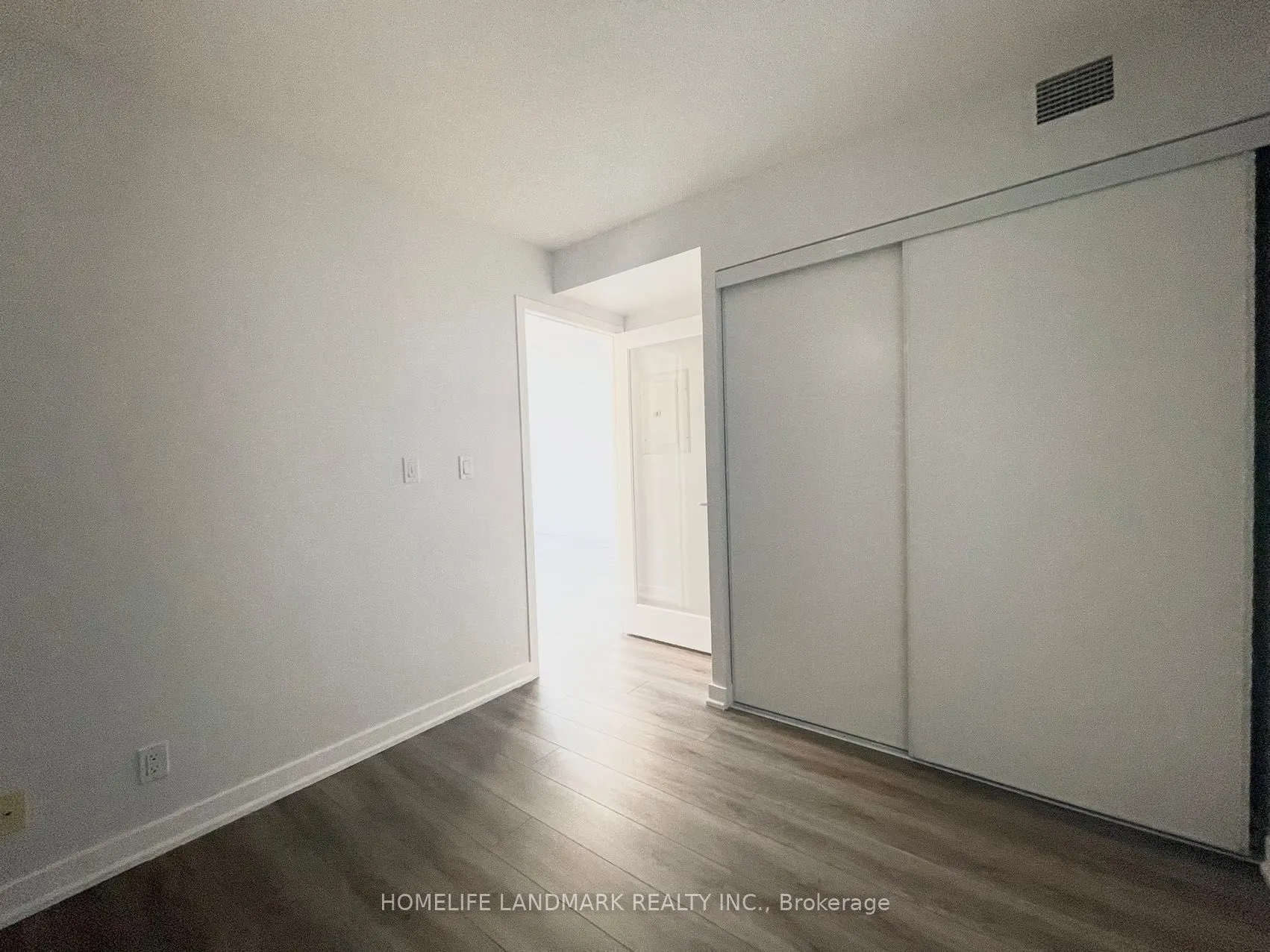36 Lee Centre Drive, #2001