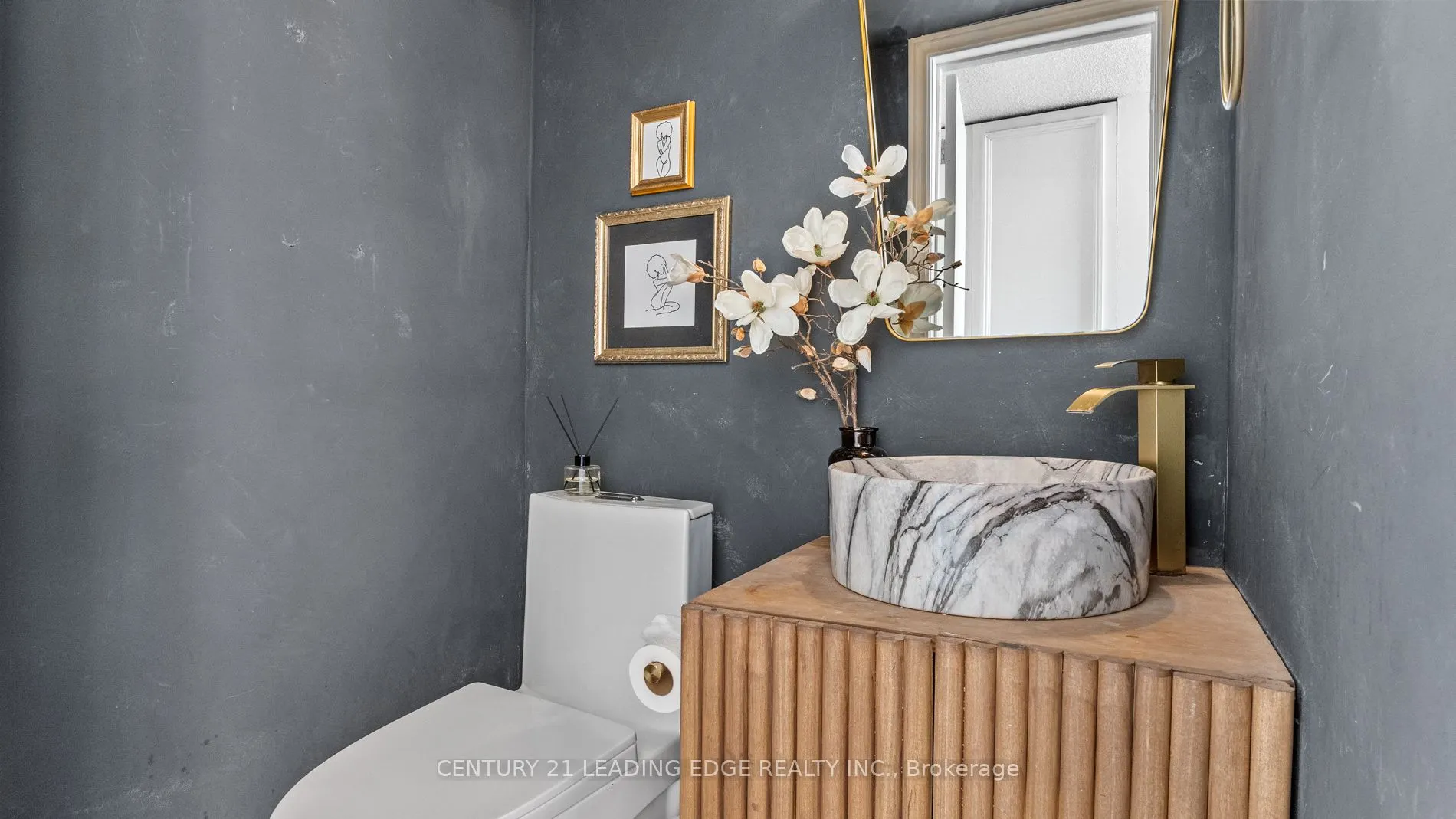 909 King Street W, #6