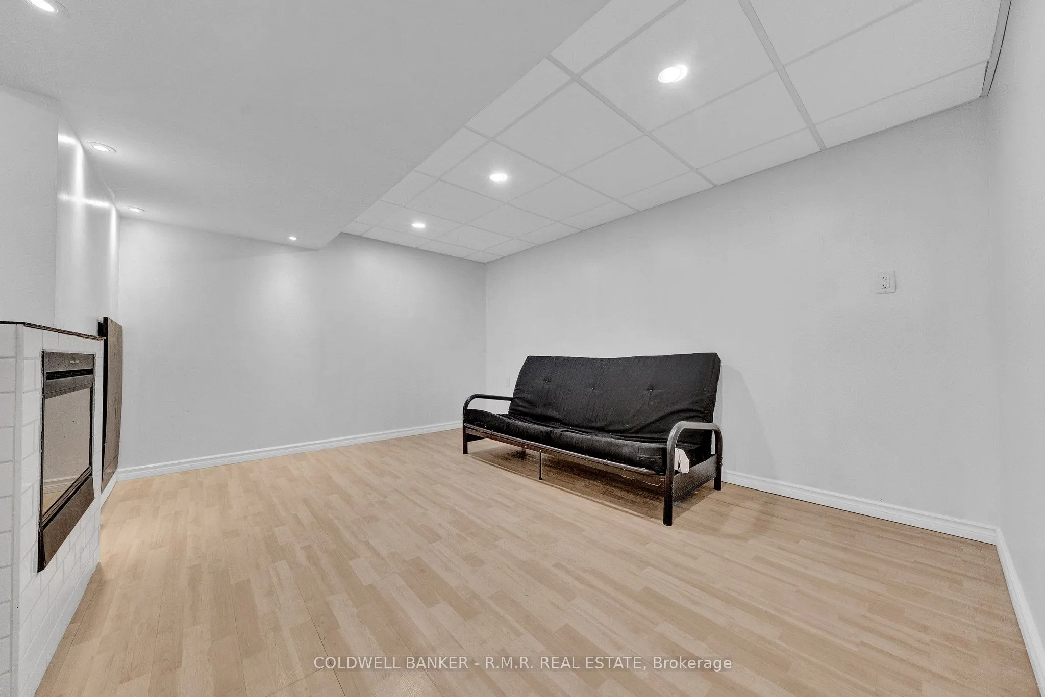 486 Neptune Court