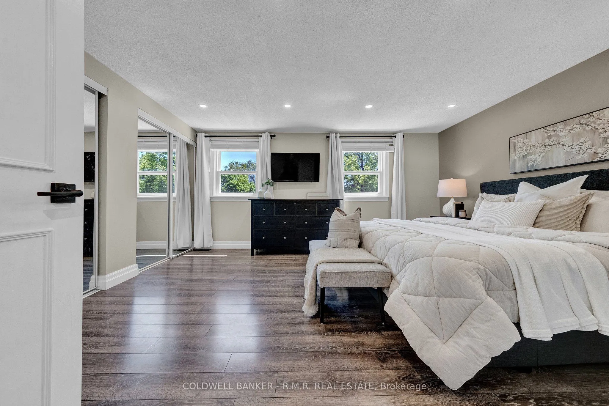 486 Neptune Court