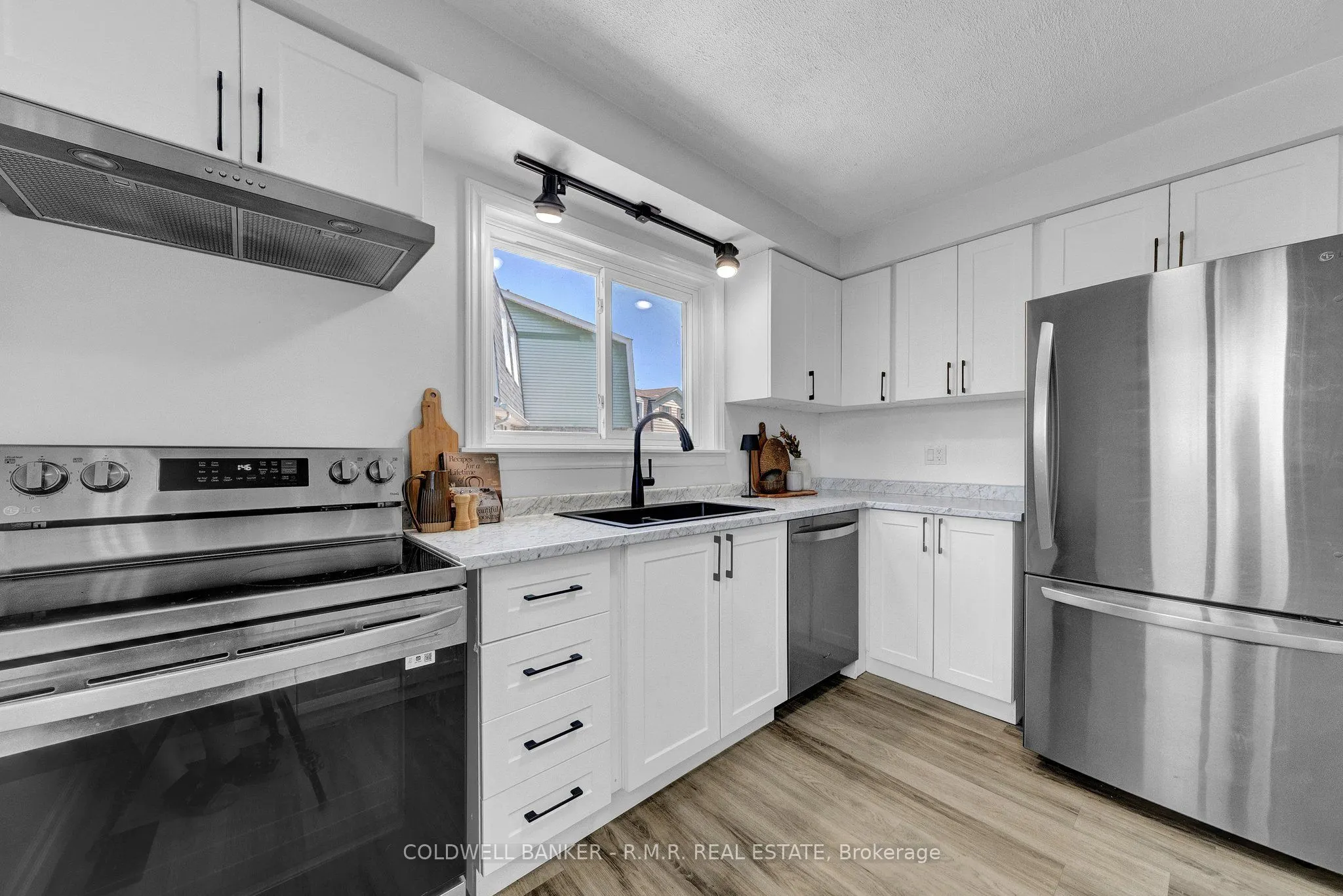 486 Neptune Court