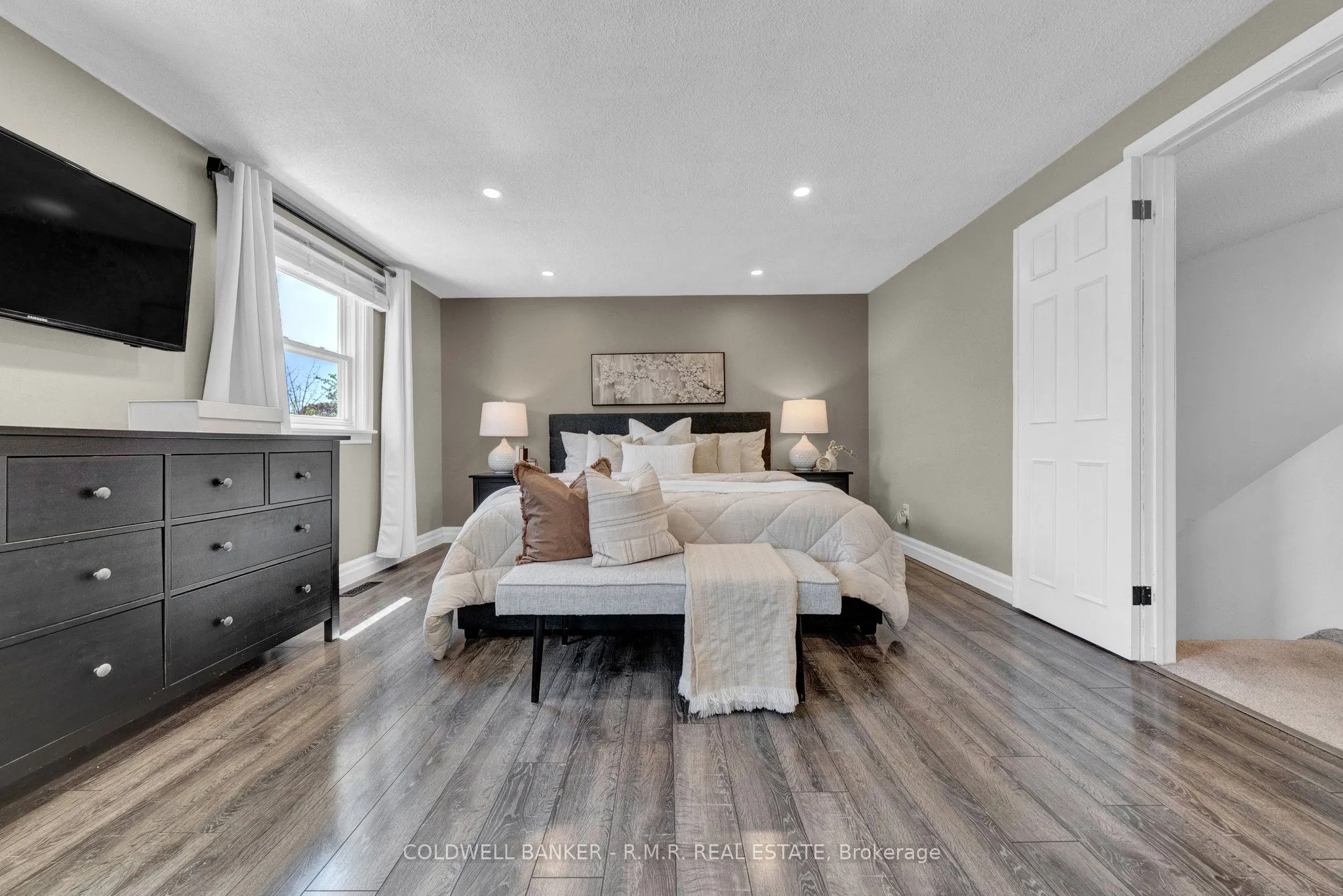 486 Neptune Court