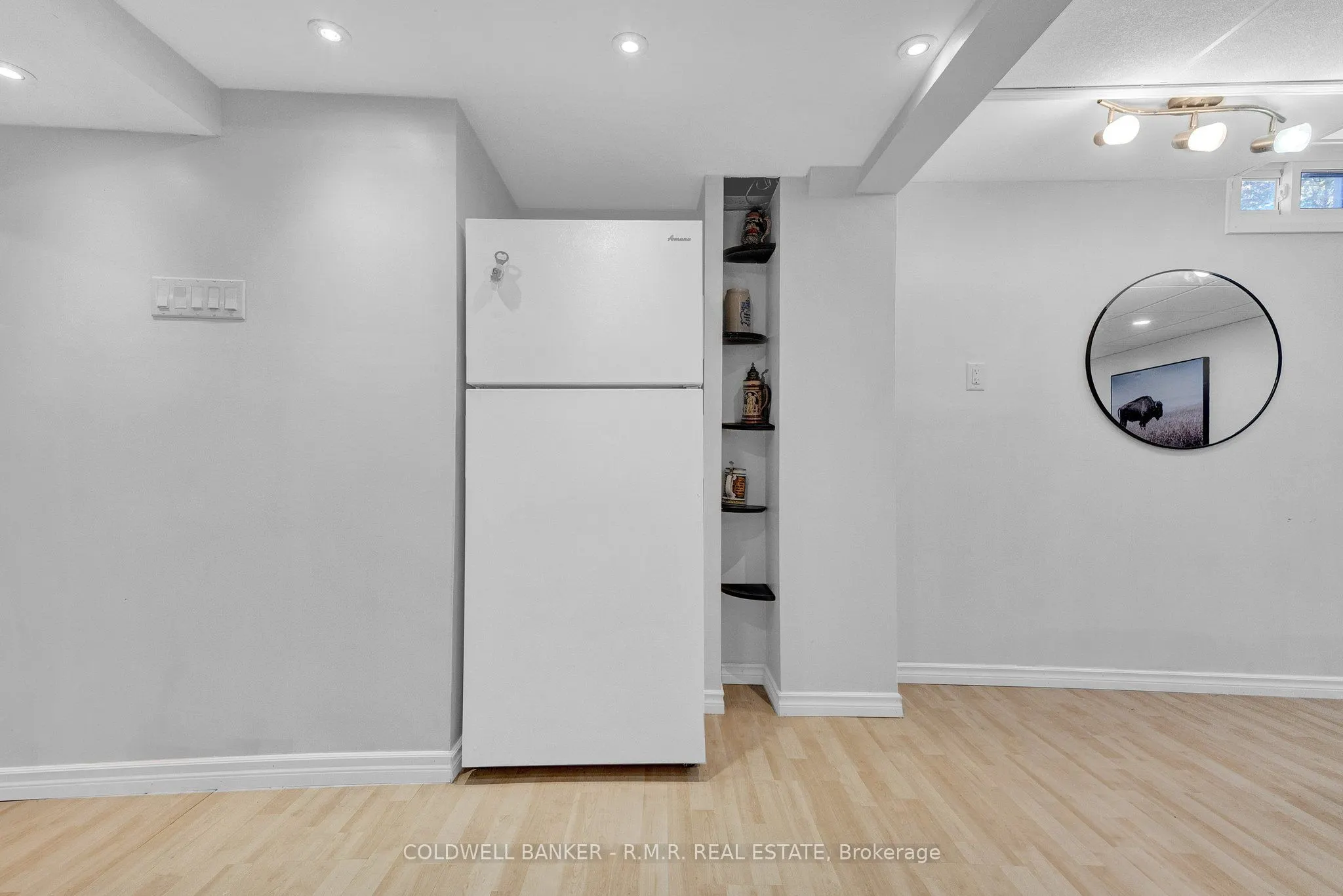 486 Neptune Court