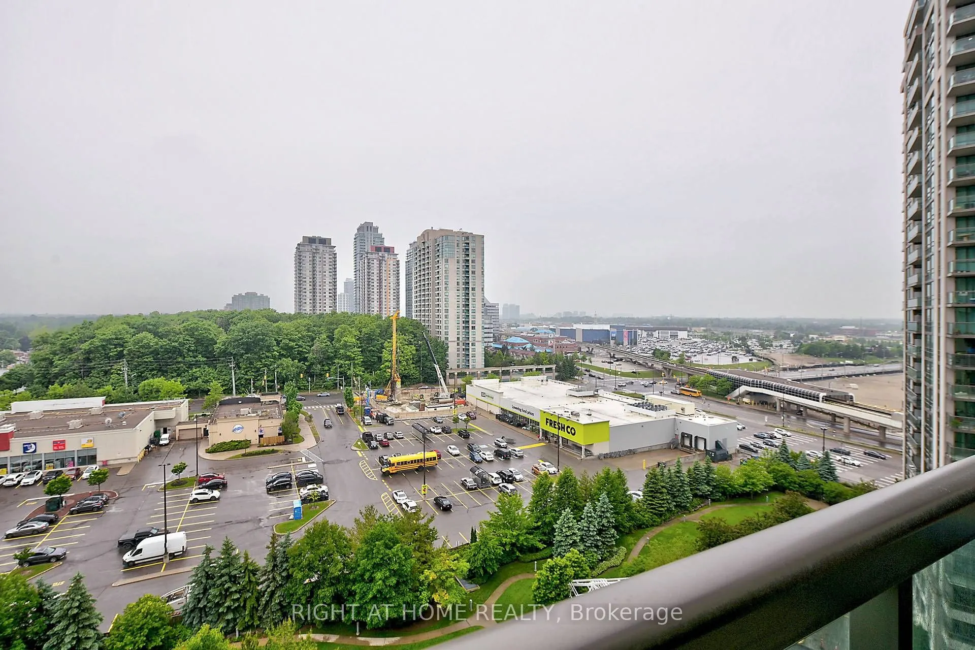 68 Grangeway Avenue #1612