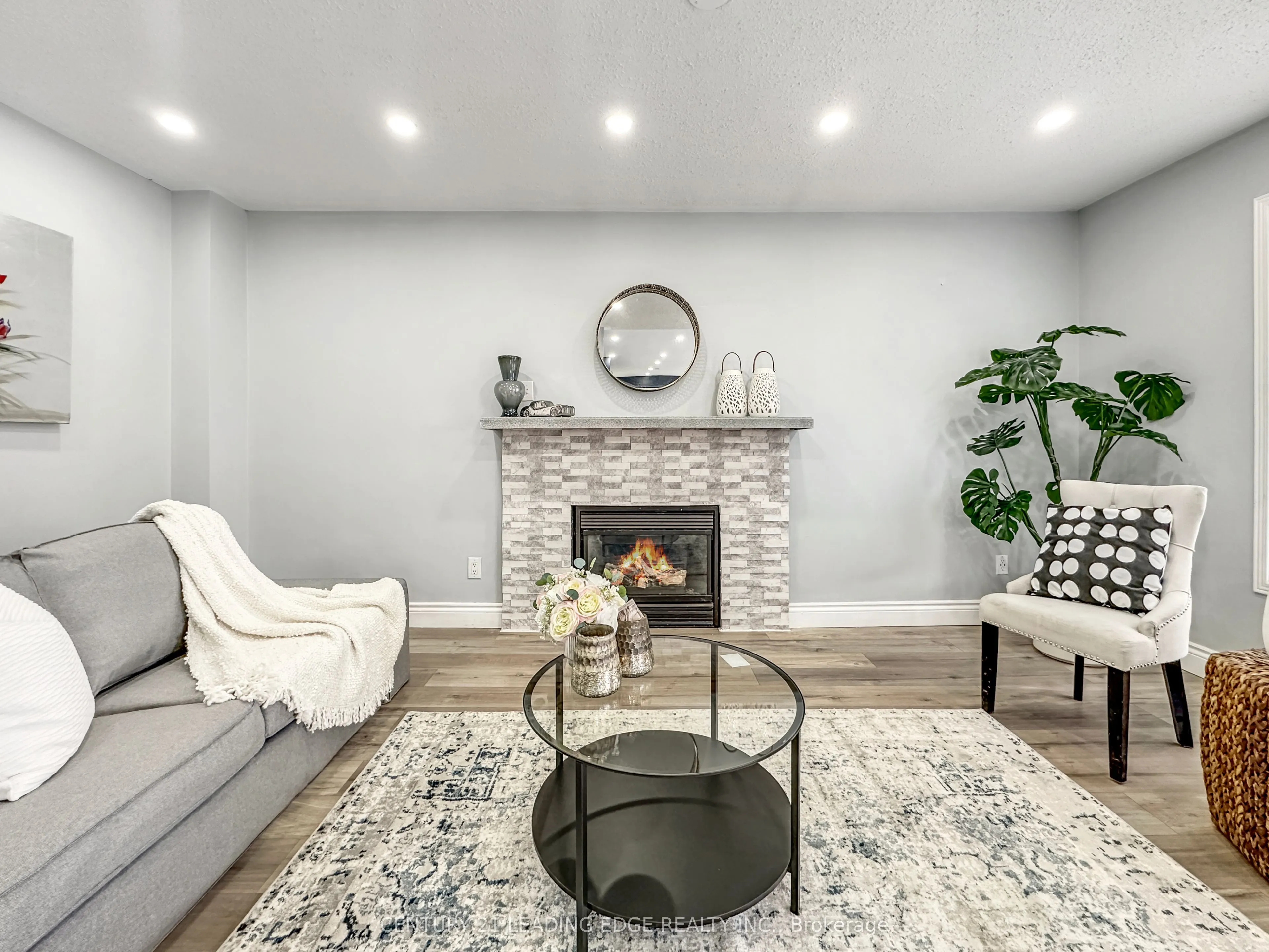 91 Perryview Drive