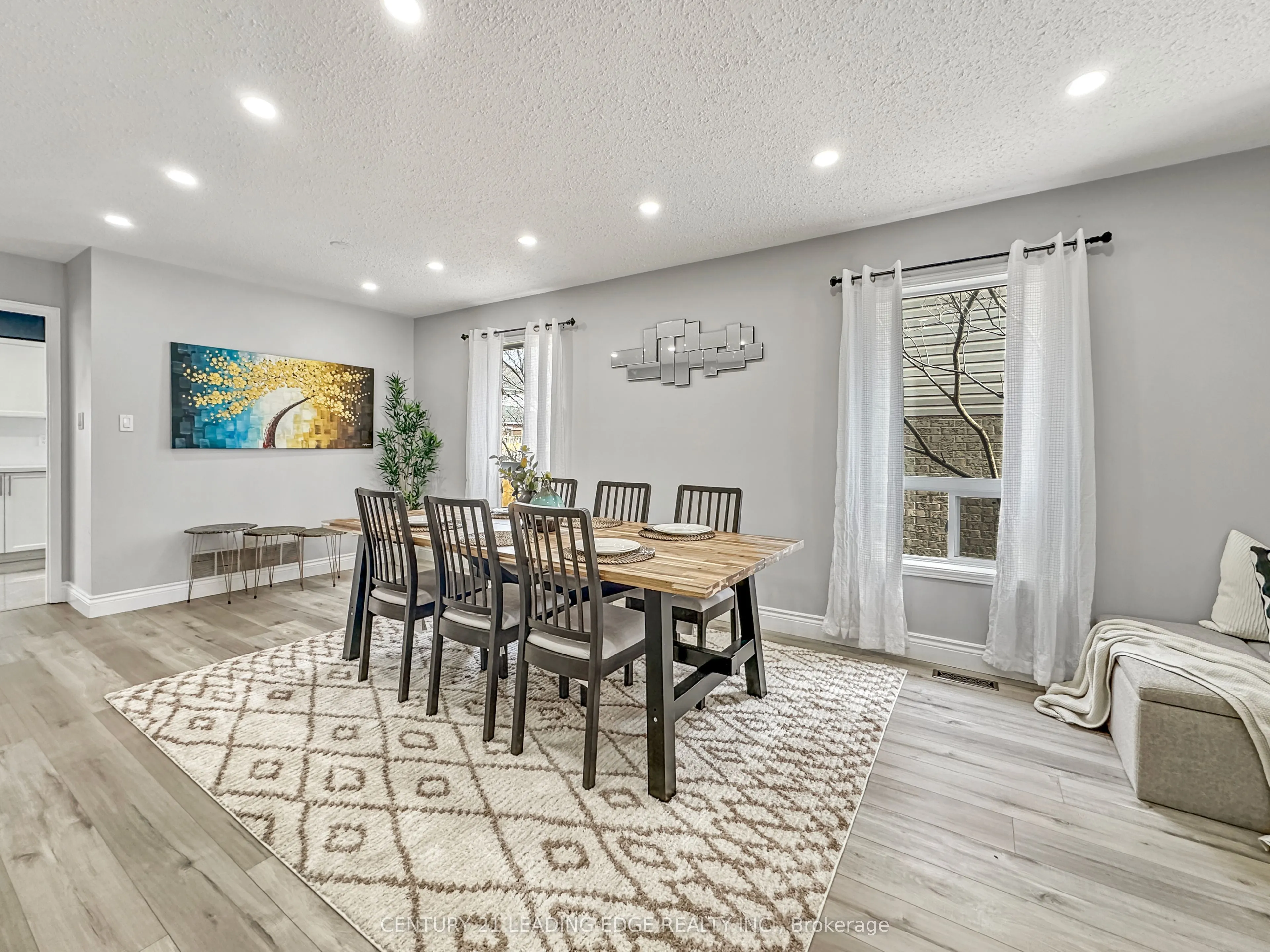 91 Perryview Drive