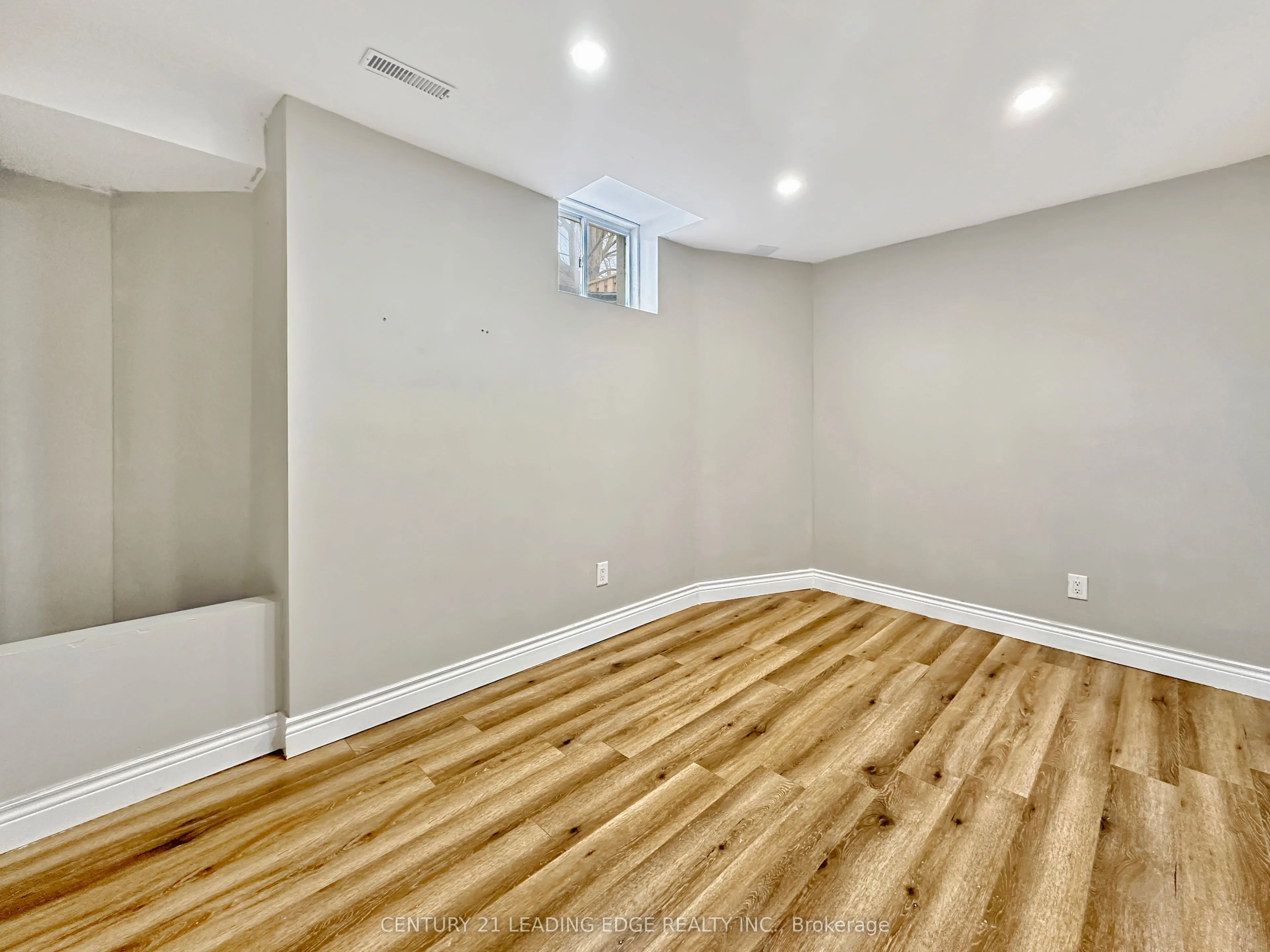 91 Perryview Drive