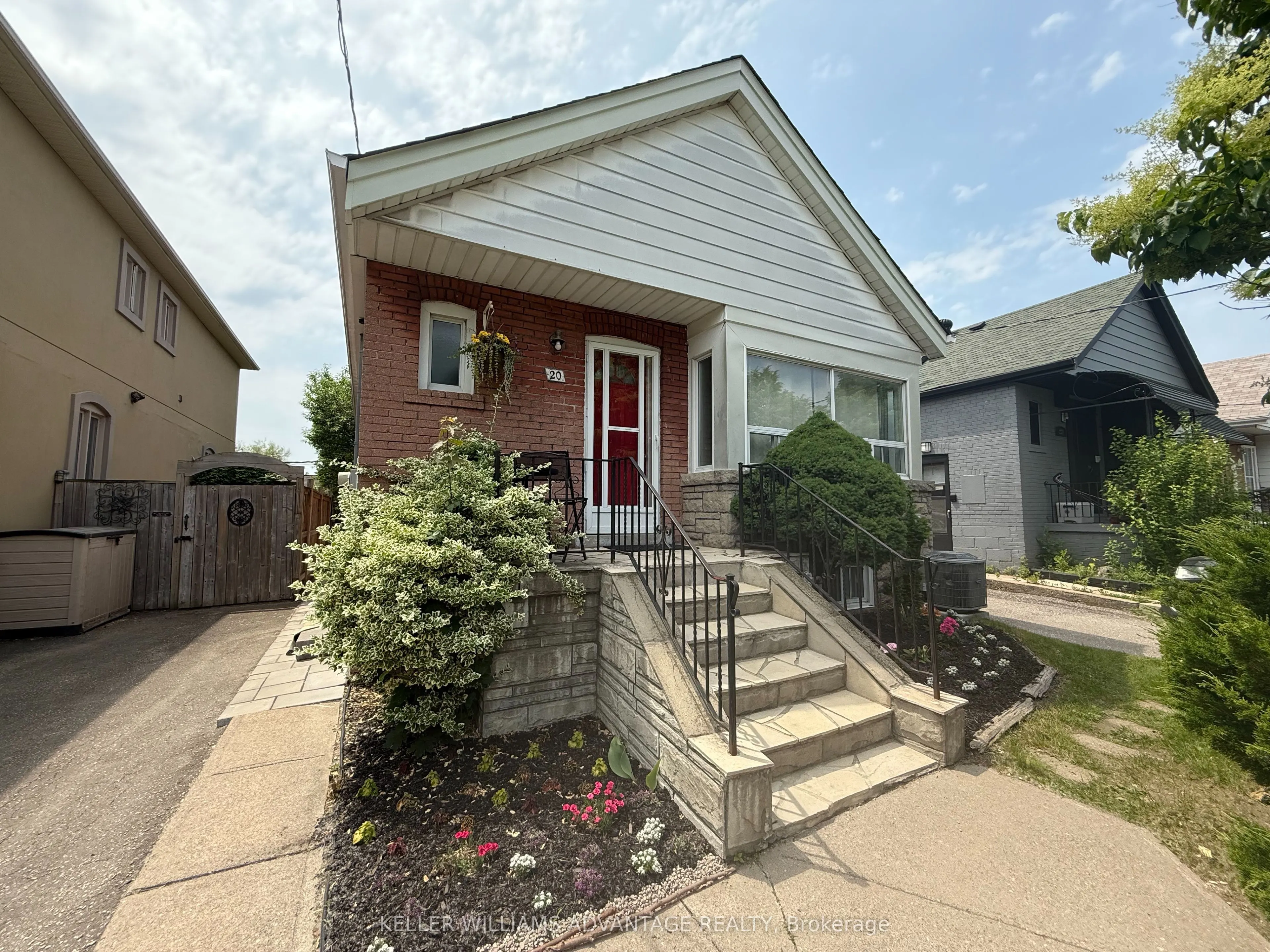 20 Hutton Avenue, #Bsmt