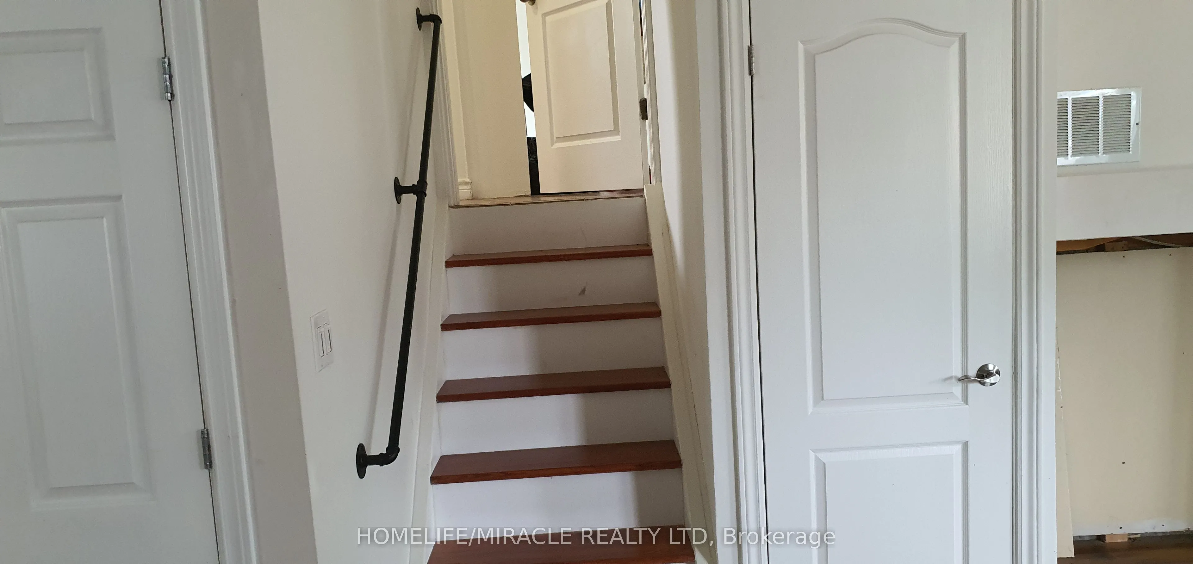 115 Parkway Avenue