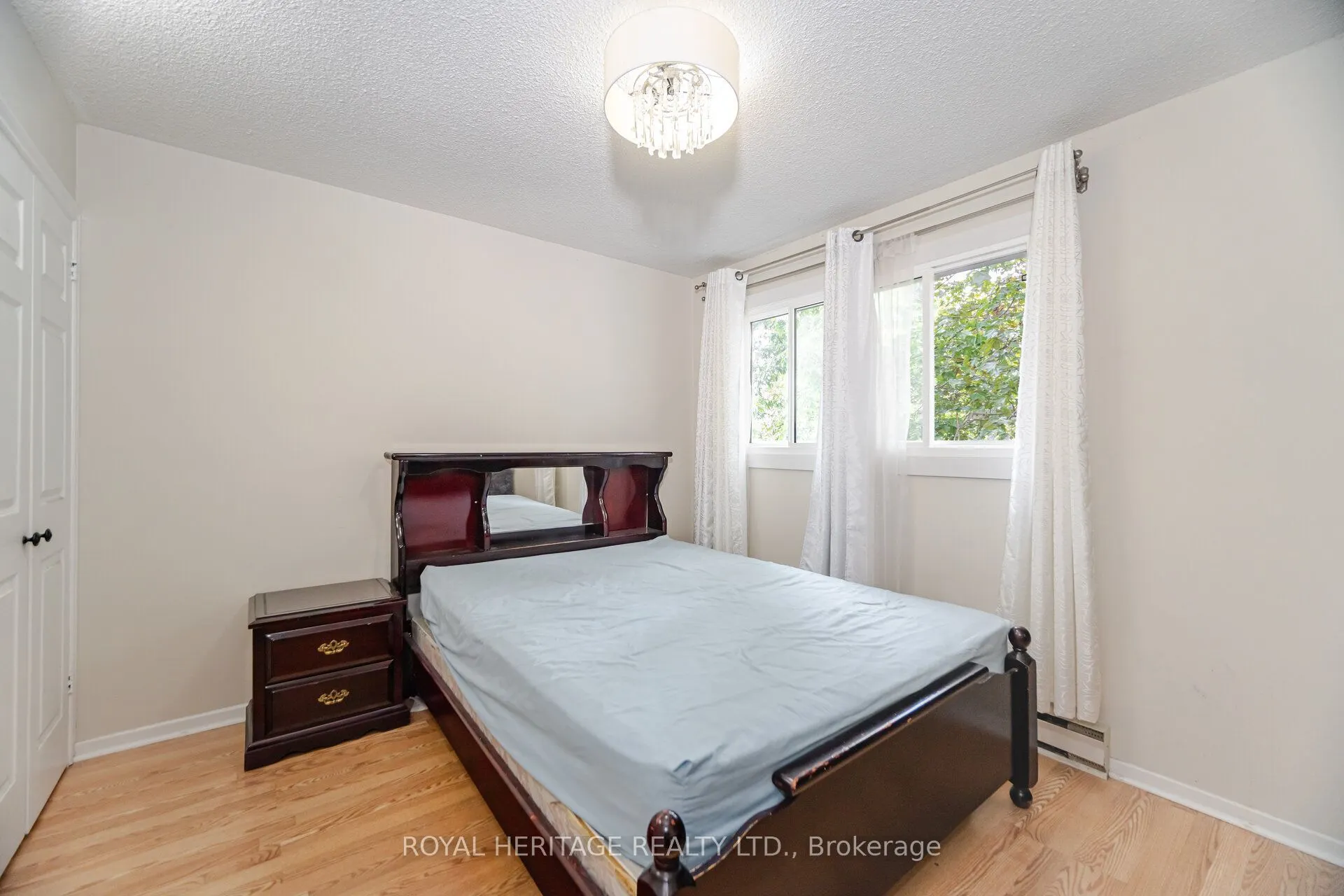 1209 Queen Street E, #39