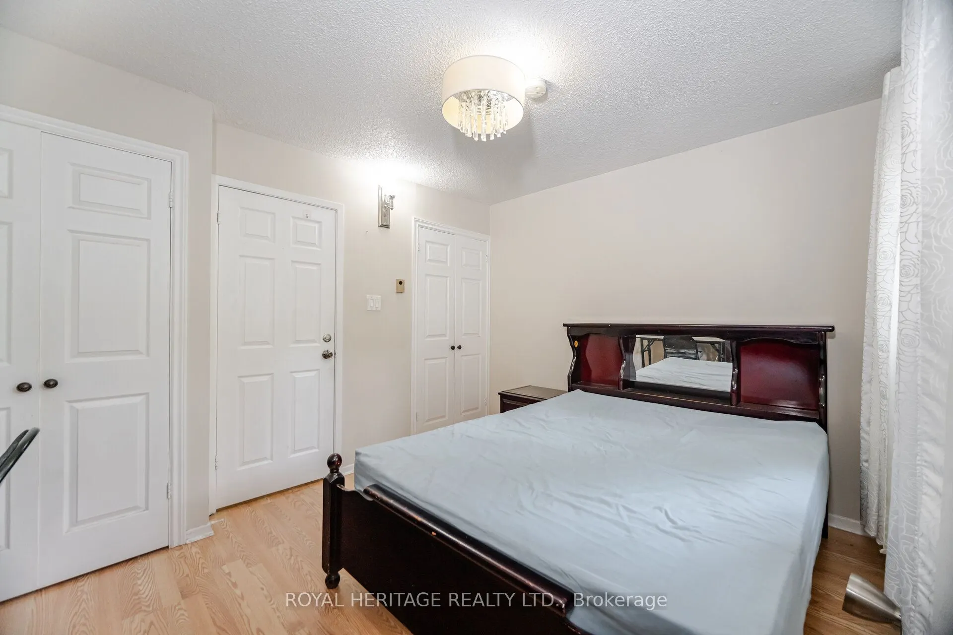 1209 Queen Street E, #39