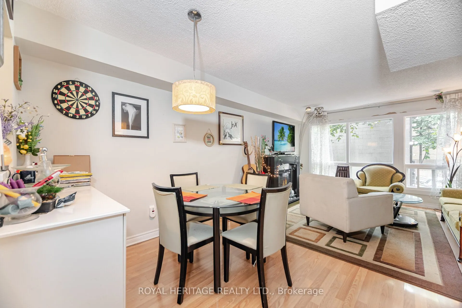 1209 Queen Street E, #39