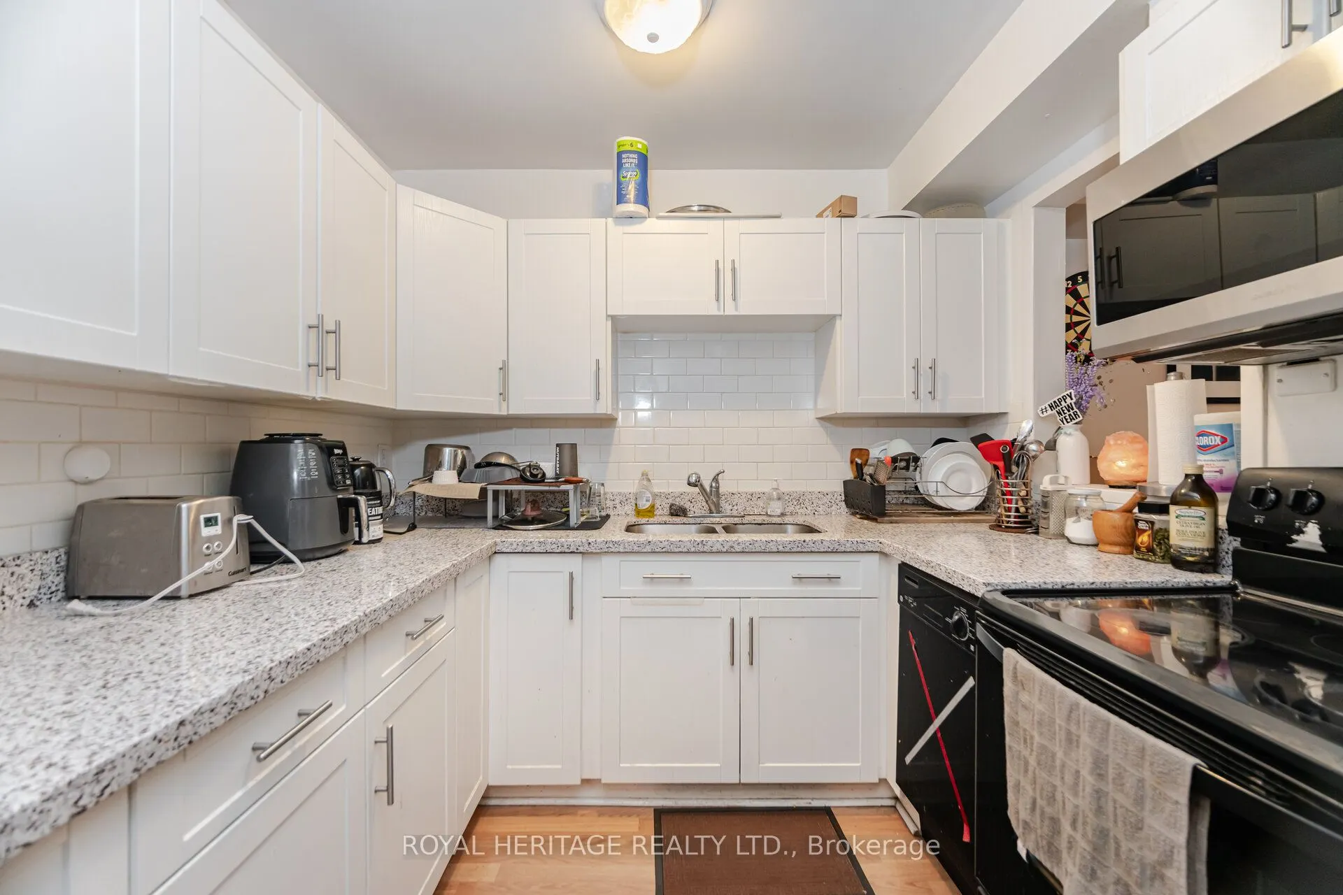 1209 Queen Street E, #39