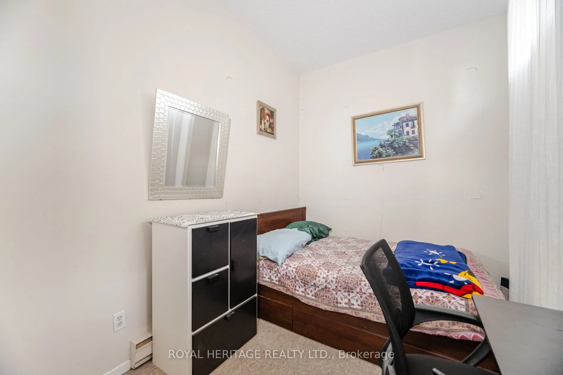 1209 Queen Street E, #39