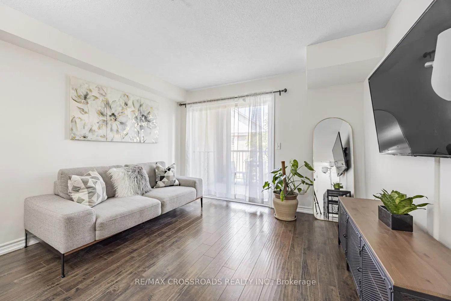 684 Warden Avenue, #312