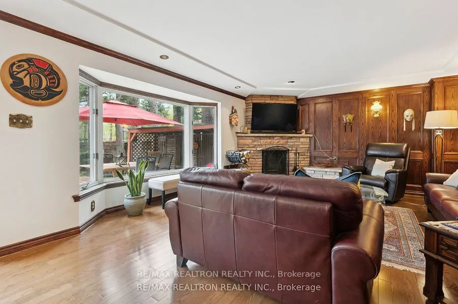 6 Redland Crescent E