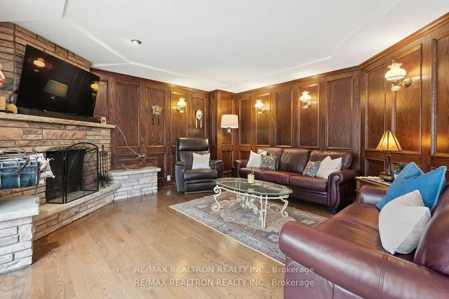 6 Redland Crescent E