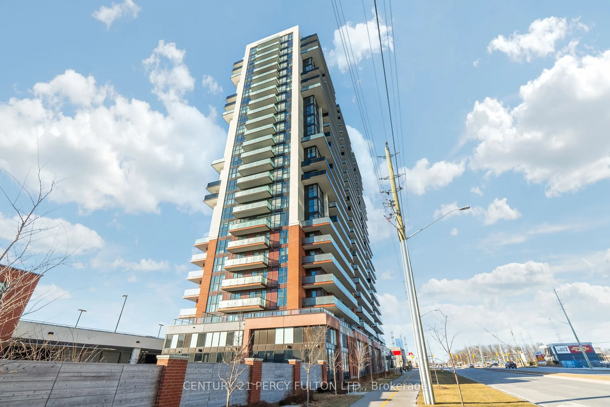 2550 Simcoe Street N, #2509