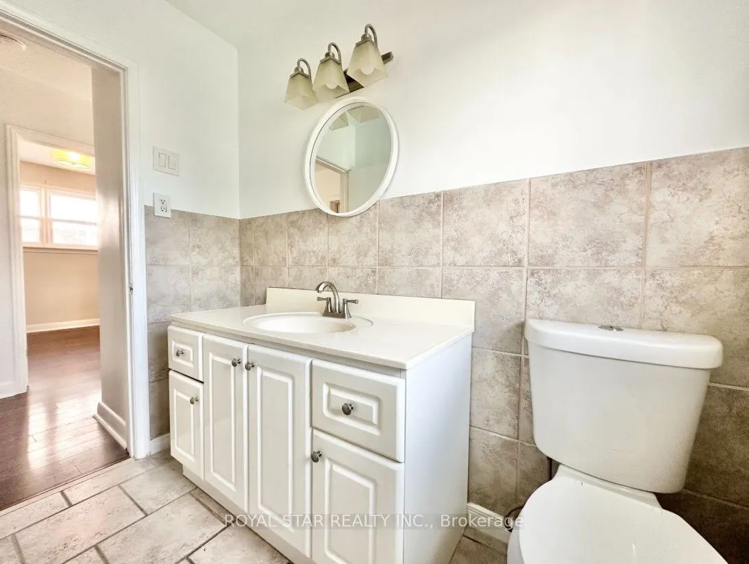 243 Wilson Road S, #Main