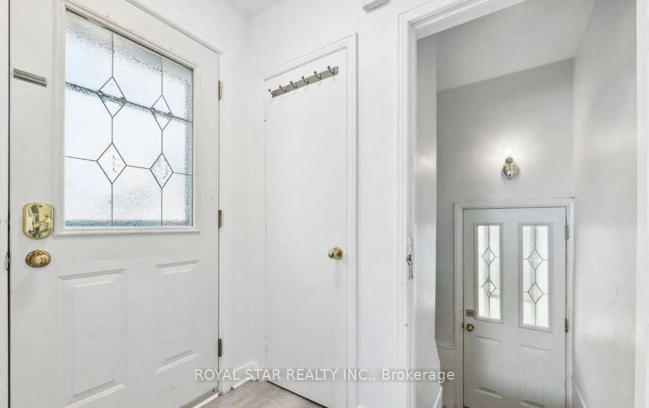 243 Wilson Road S, #Main