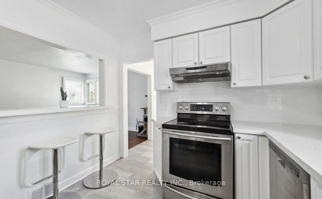 243 Wilson Road S, #Main