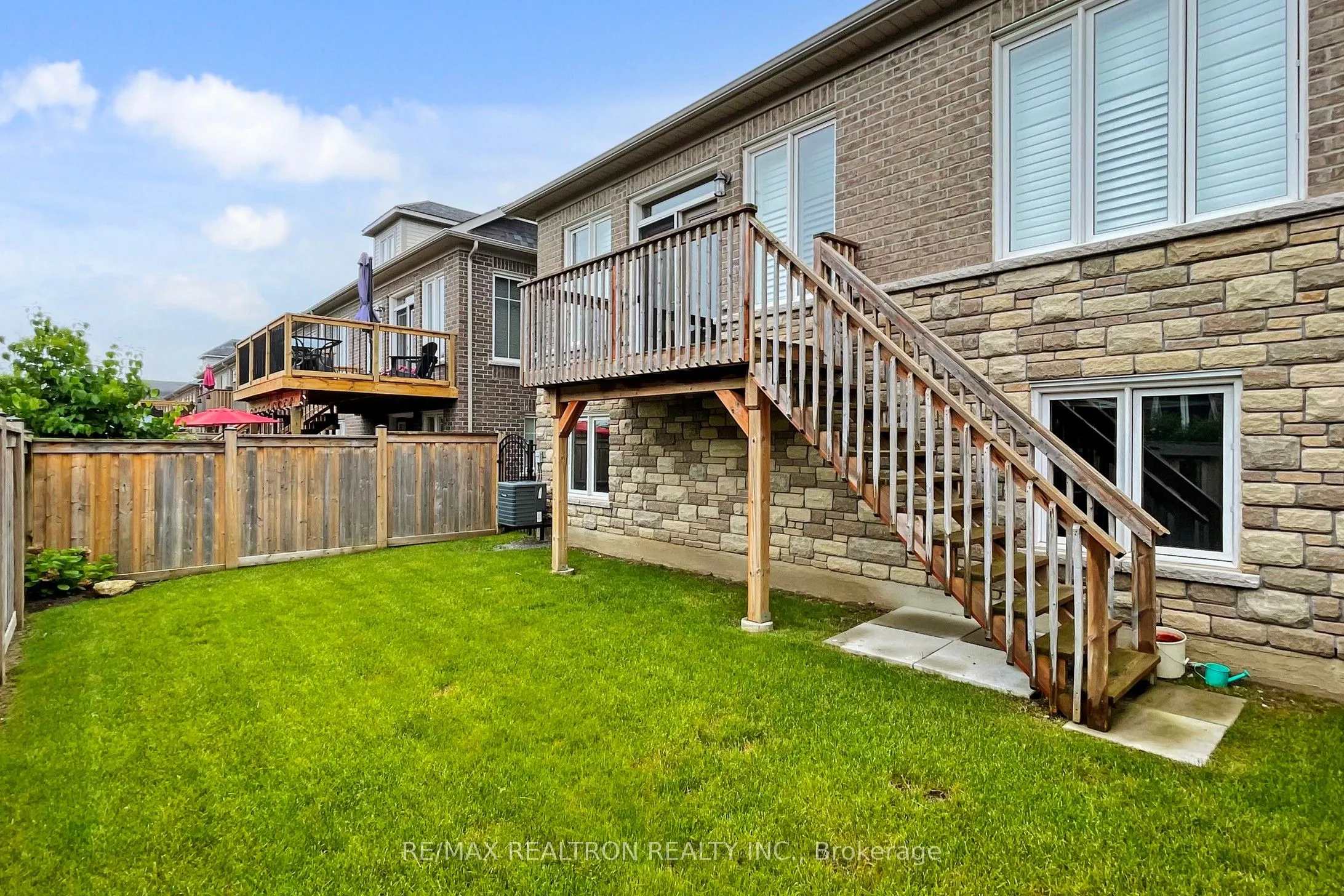 16 Washburn Path