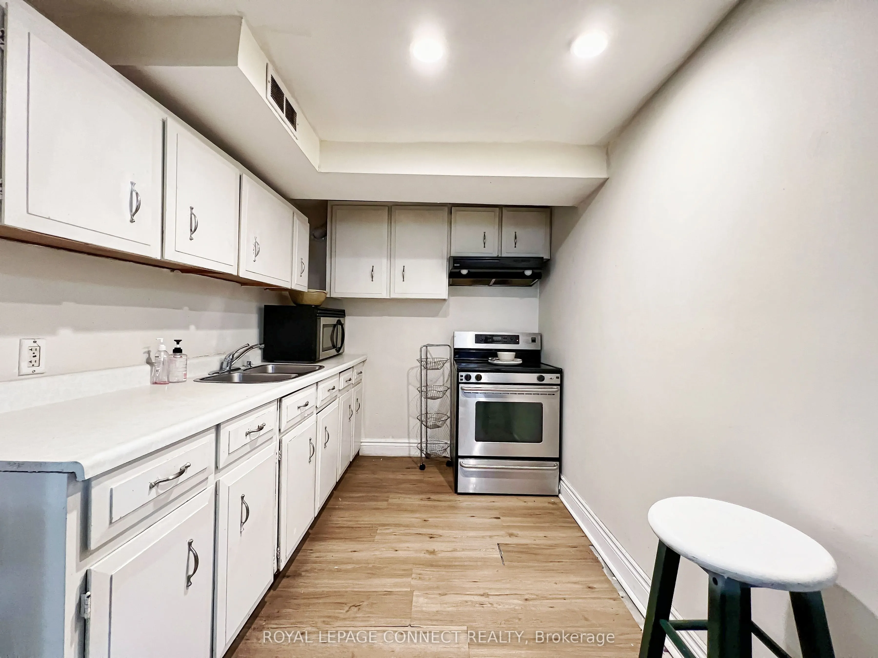 24 Lalton Place