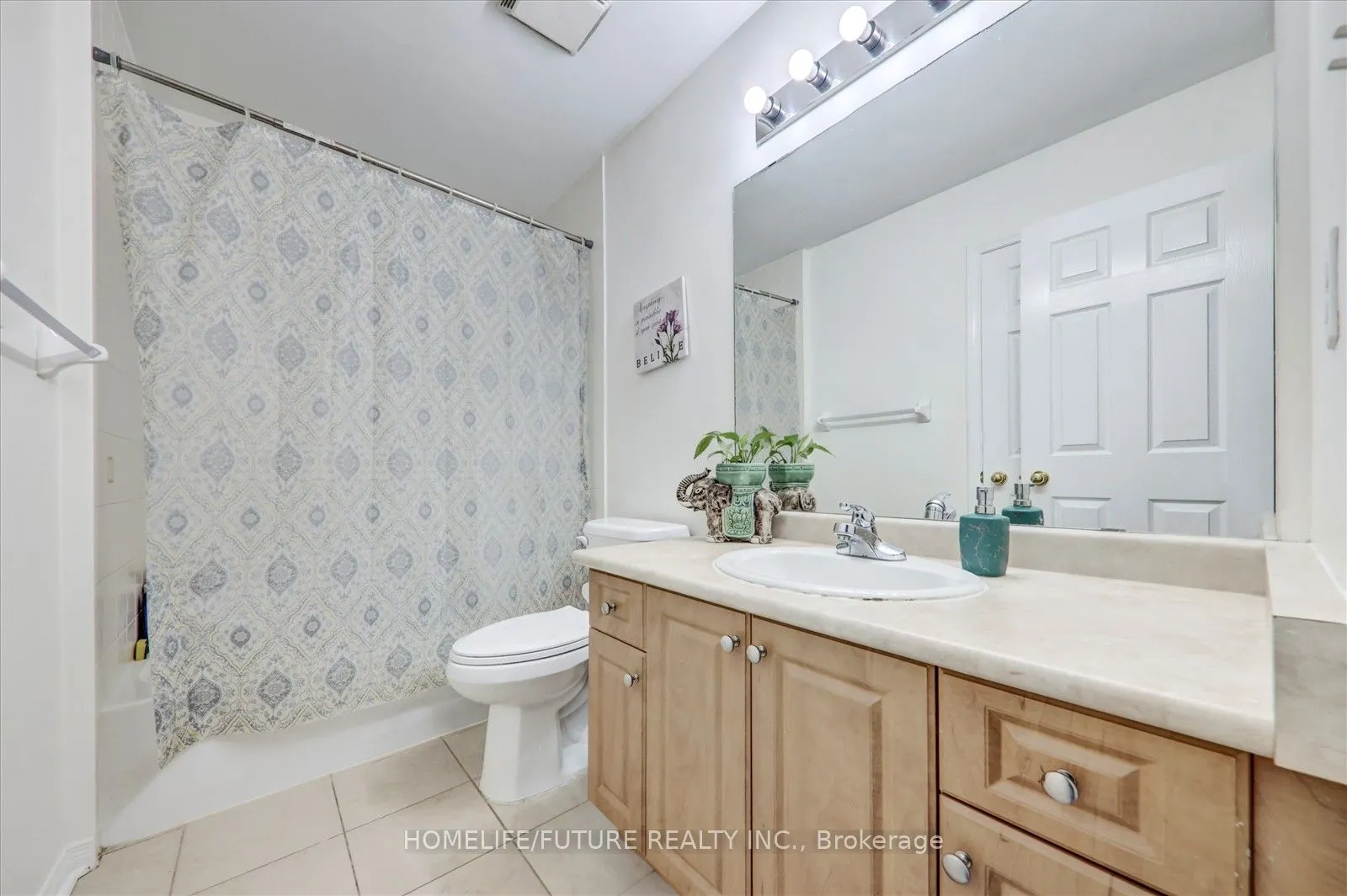 123 Silverwood Circle