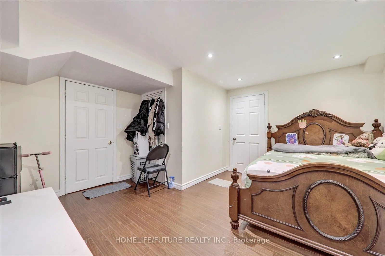 123 Silverwood Circle